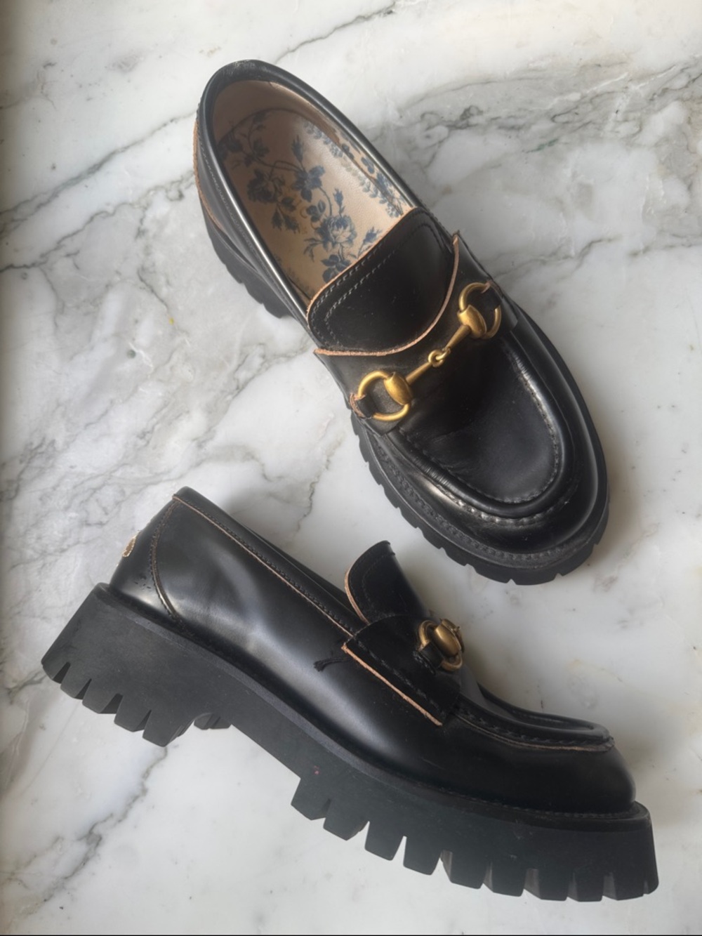 Gucci Black Leather Loafer with Gold Horsebit Hardware